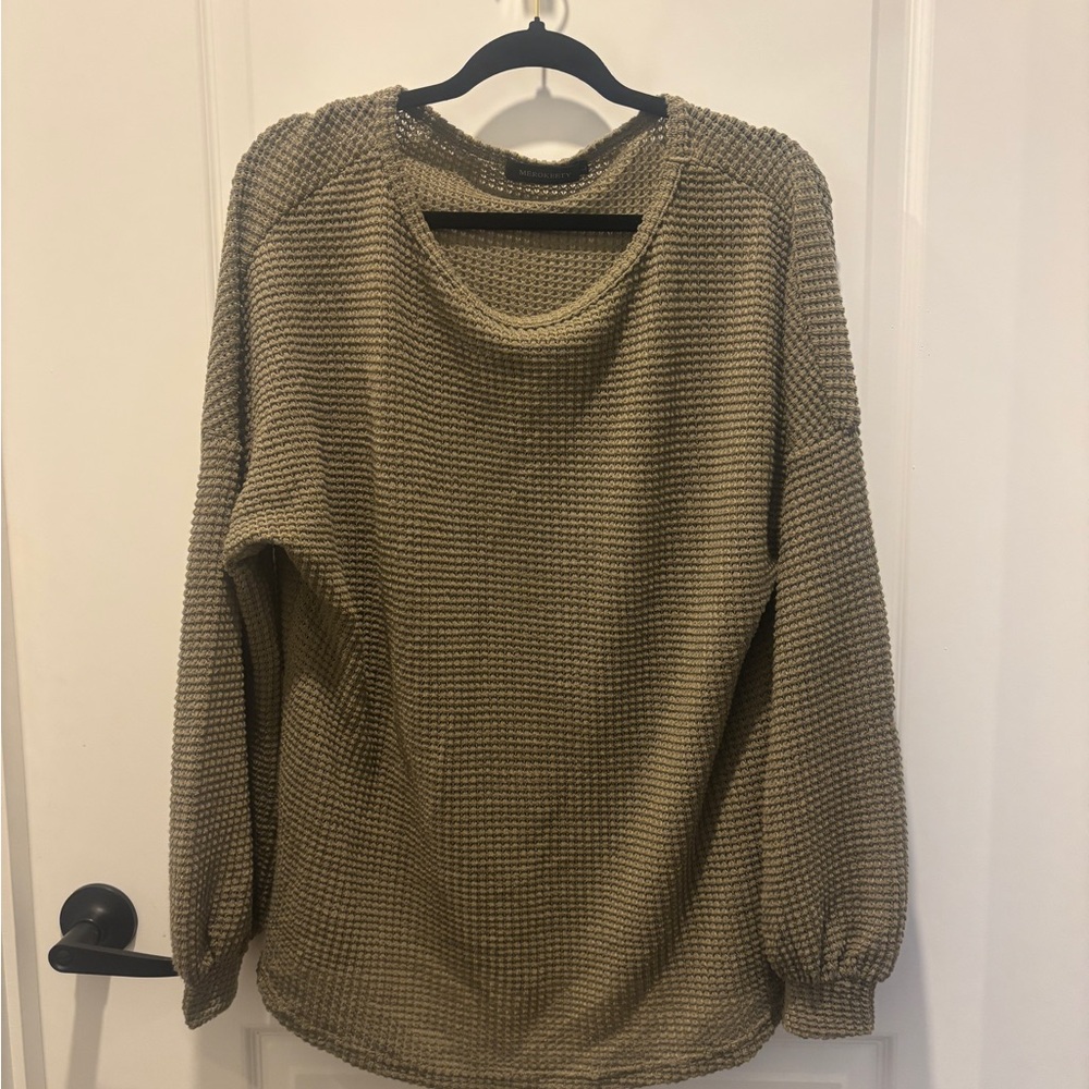 Cozy Olive/Tan Women's Crew Neck Sweater